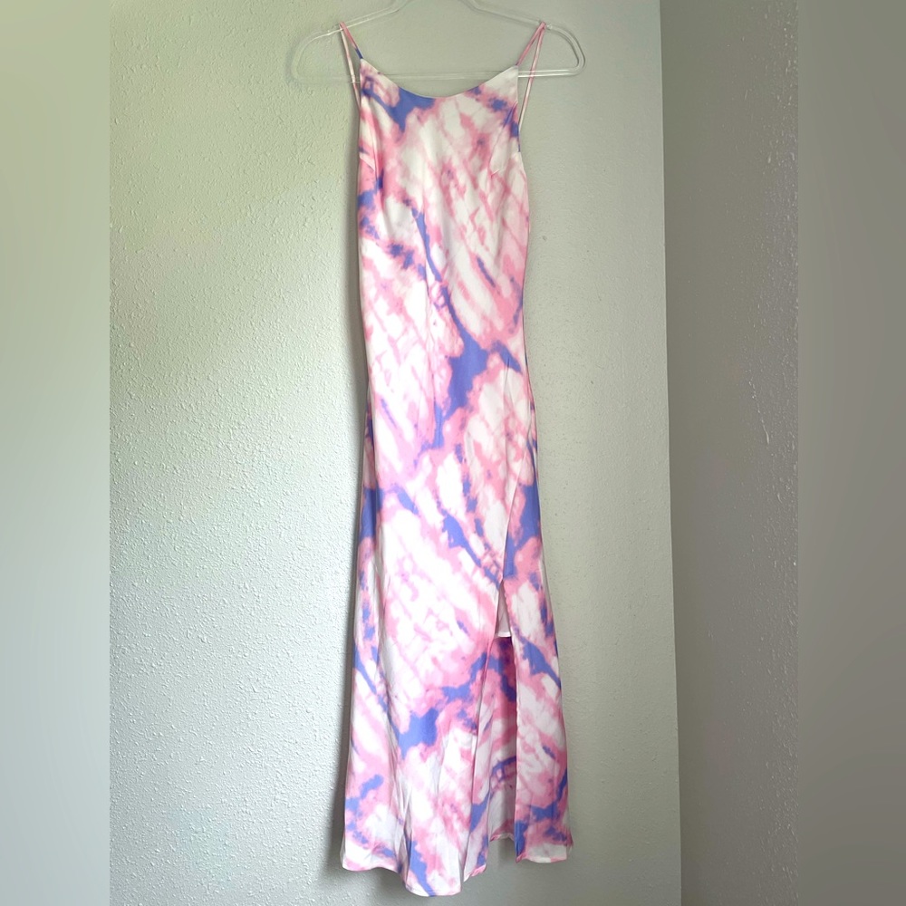 ASTR purple-pink tie dye size small midi